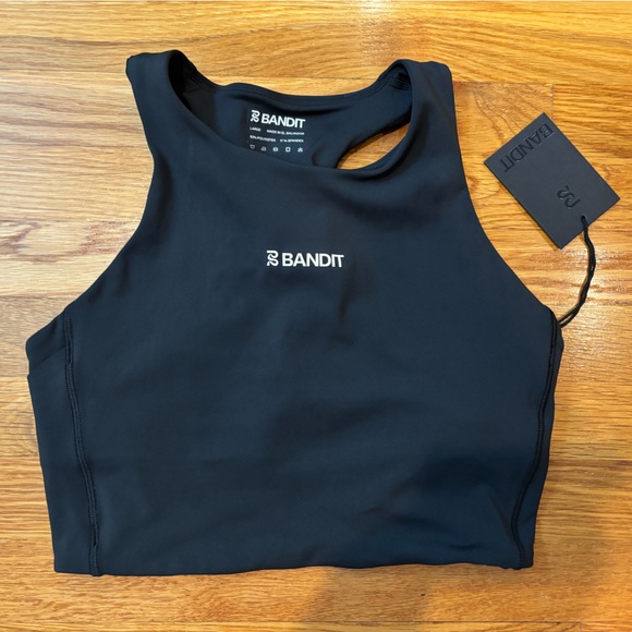 NWT - BLACK - Bandit Scoop Neck Race Crop, large, built in bra - Picture 6 of 7